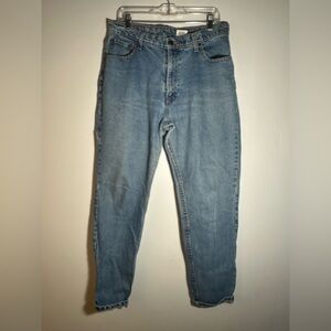 Jordache Light Blue Relaxed Fit Mom Jeans